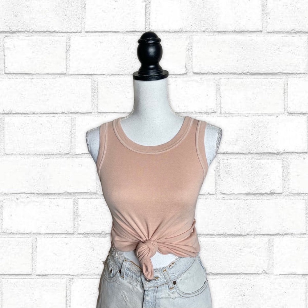 Fabletics Blush Pink Mauve Racer Back Athlesiure Tank Top